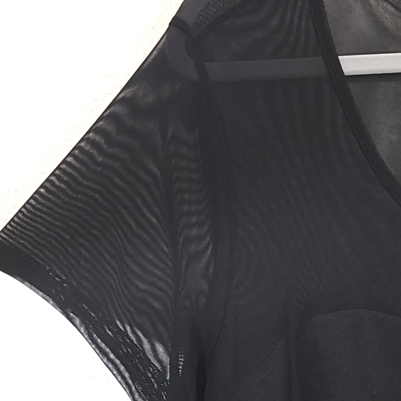 TORRID Black Semi-Sheer Short Sleeve Peplum Top, size 2 - Picture 4 of 8